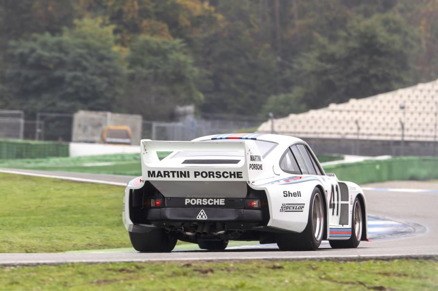  Porsche 935/77 Works 1977 года  (фото 23 из 26)